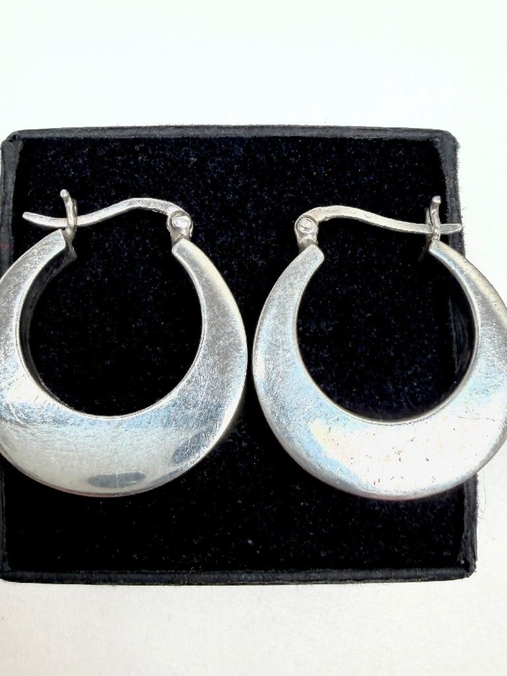 925 Sterling Silver Vintage Hoop Earrings (.93 inch) (6.5 grams)